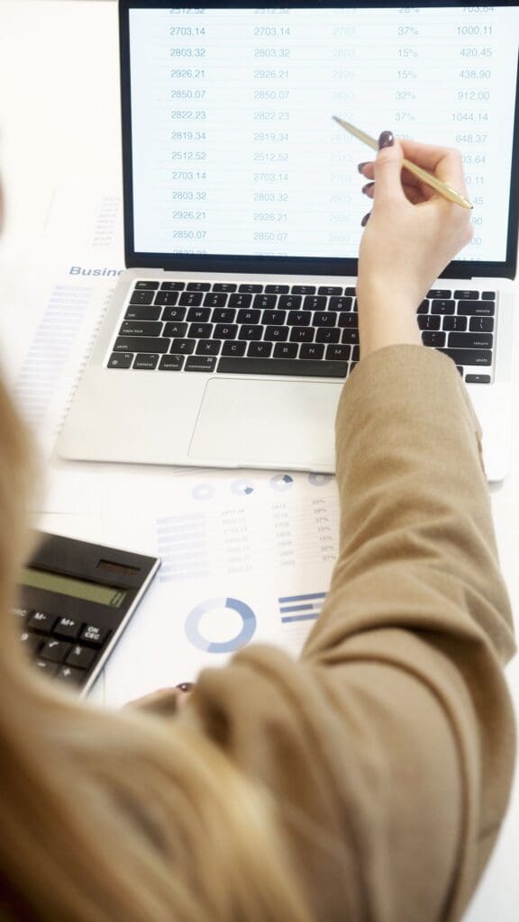 Woman doing bookkeeping work for bookkeeping services Reno businesses need